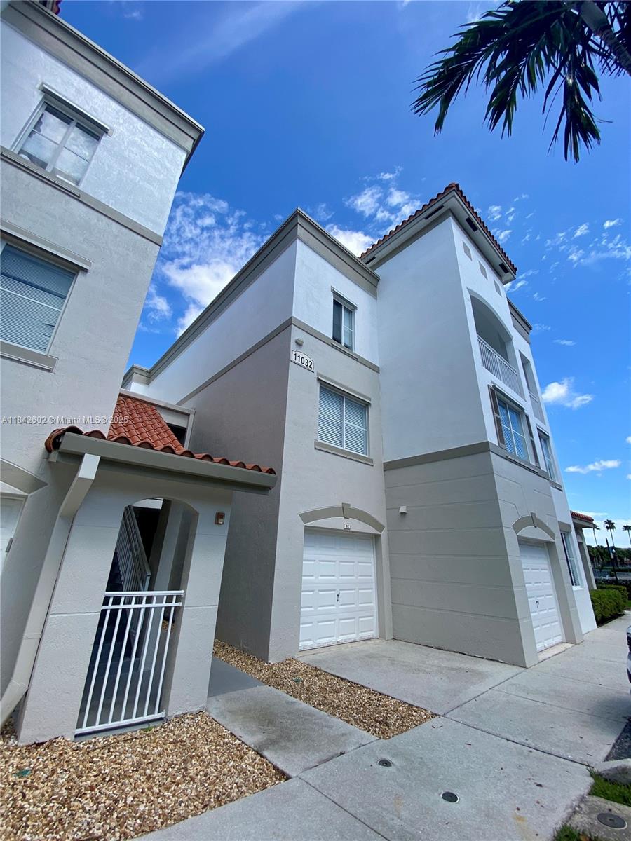 11032 Legacy Dr #305