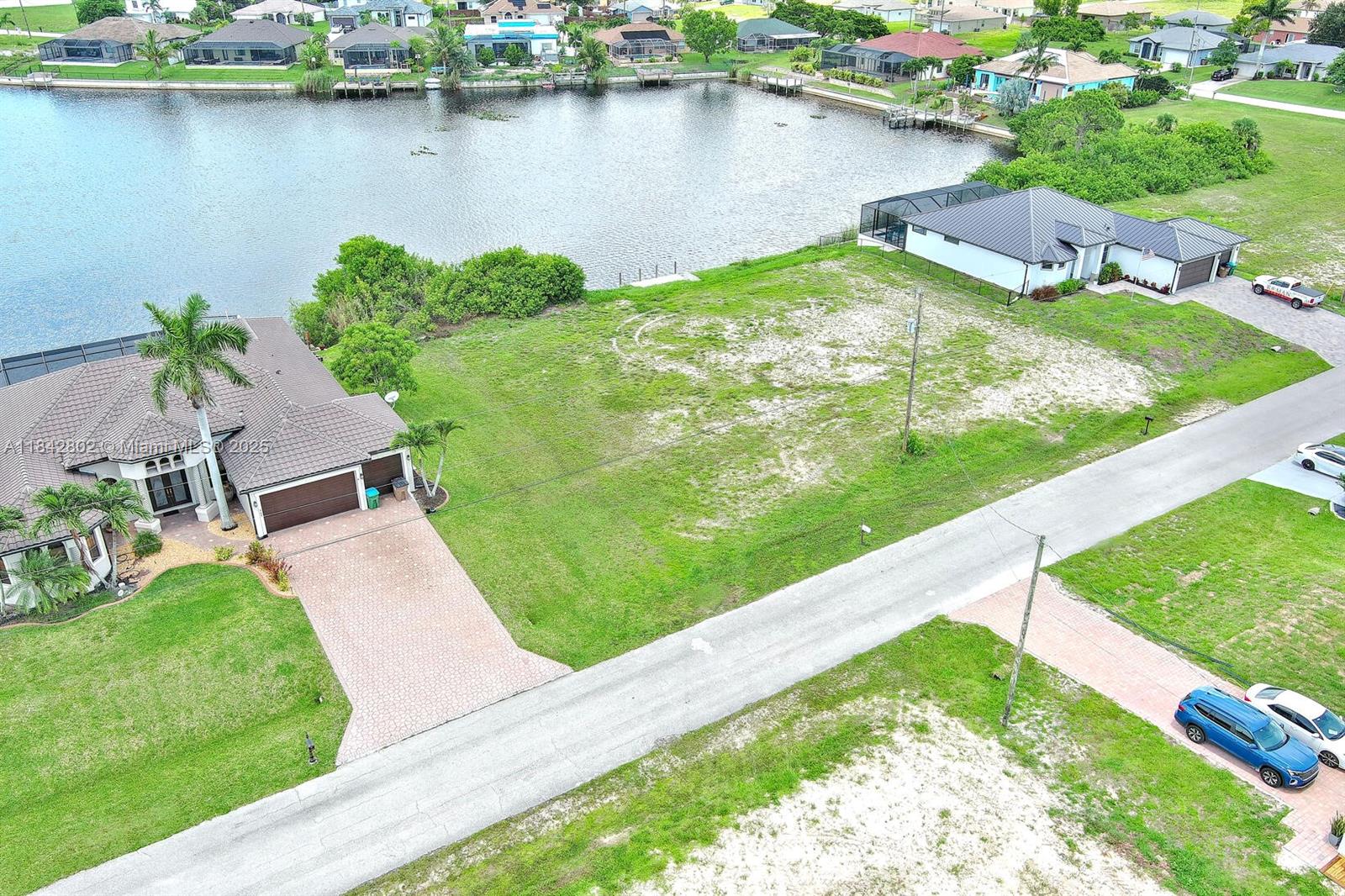 401 NW 24th Ter Cape Coral, FL 33993