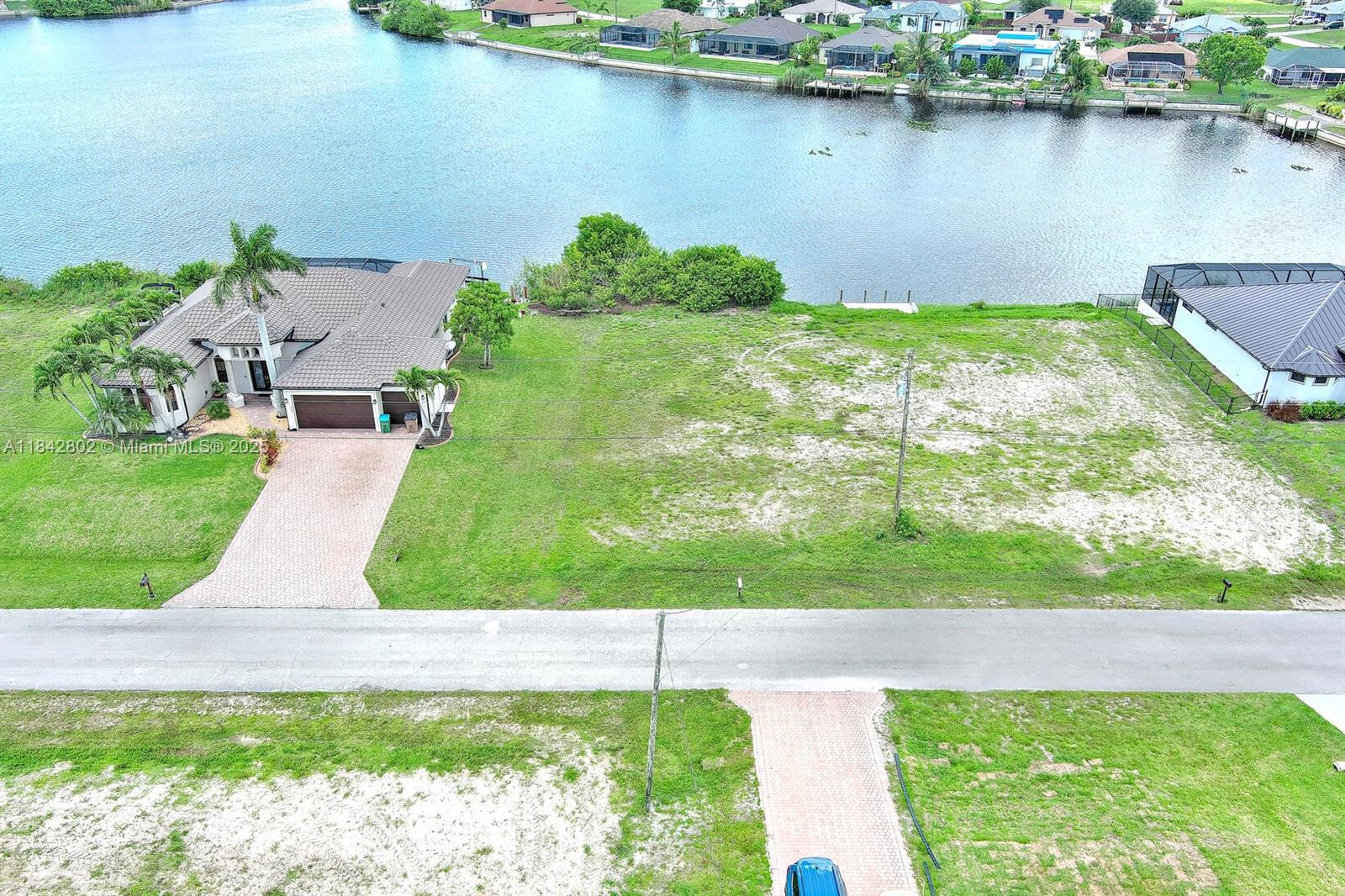 401 NW 24th Ter Cape Coral, FL 33993
