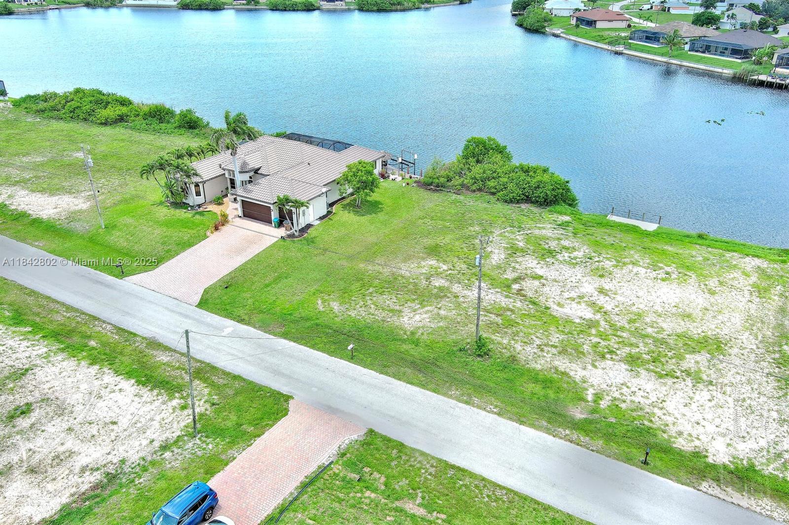 401 NW 24th Ter Cape Coral, FL 33993