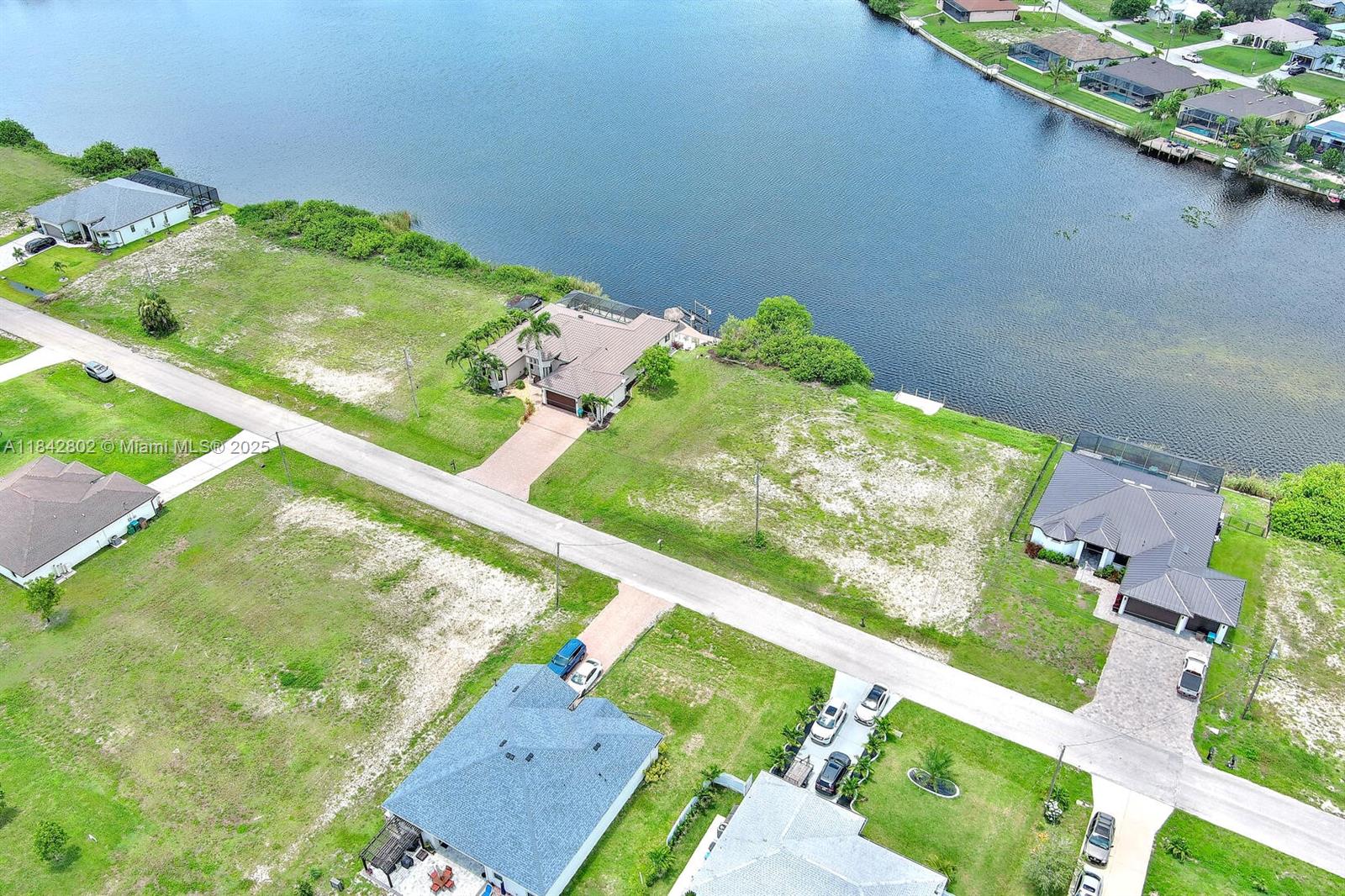401 NW 24th Ter Cape Coral, FL 33993