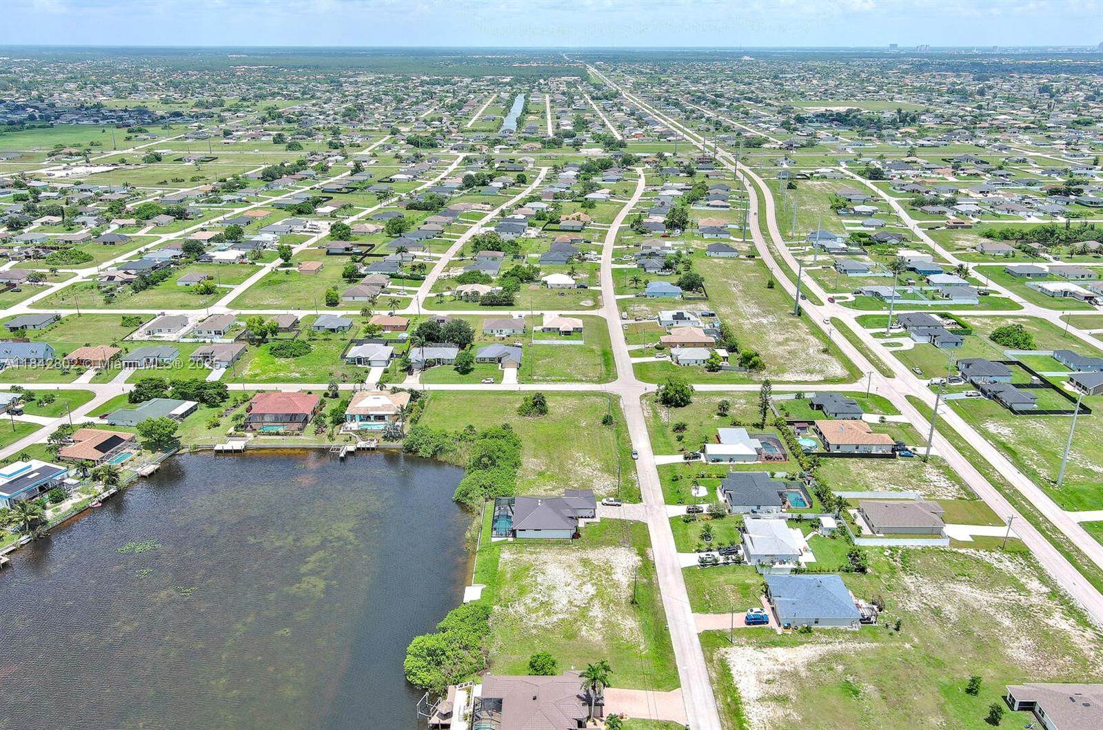 401 NW 24th Ter Cape Coral, FL 33993