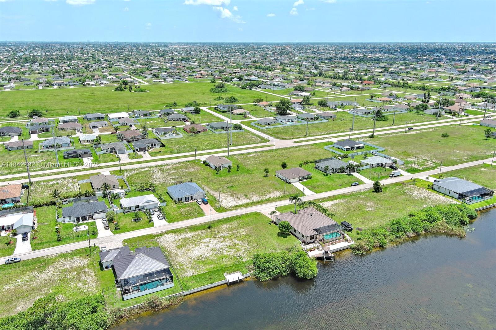 401 NW 24th Ter Cape Coral, FL 33993