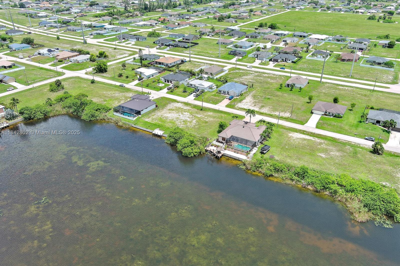 401 NW 24th Ter Cape Coral, FL 33993