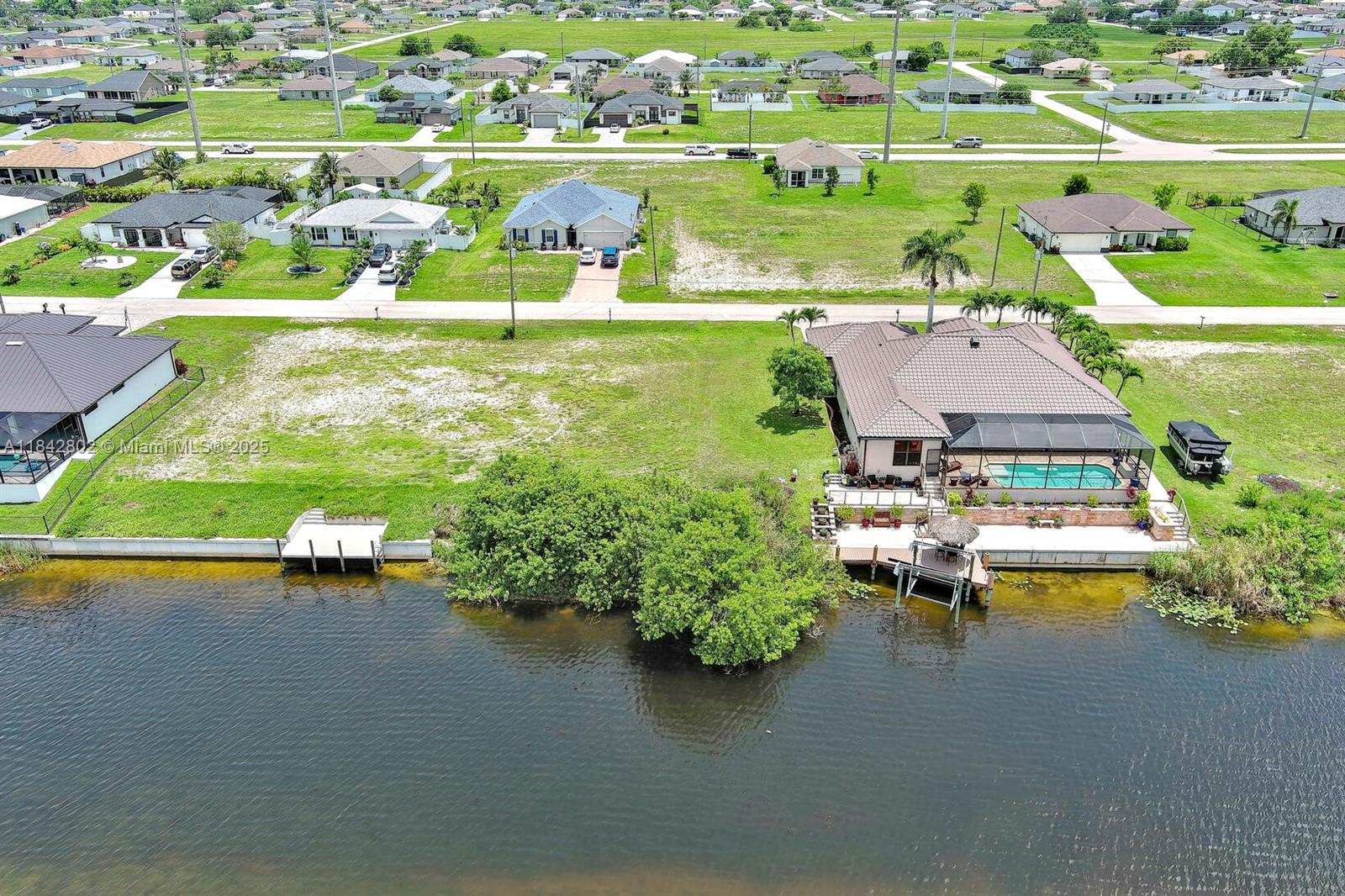 401 NW 24th Ter Cape Coral, FL 33993