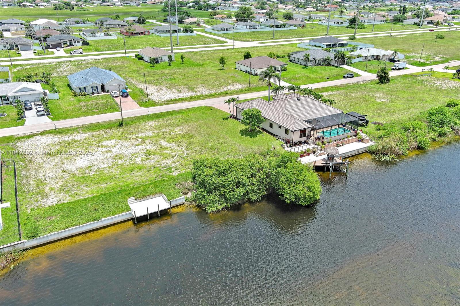 401 NW 24th Ter Cape Coral, FL 33993