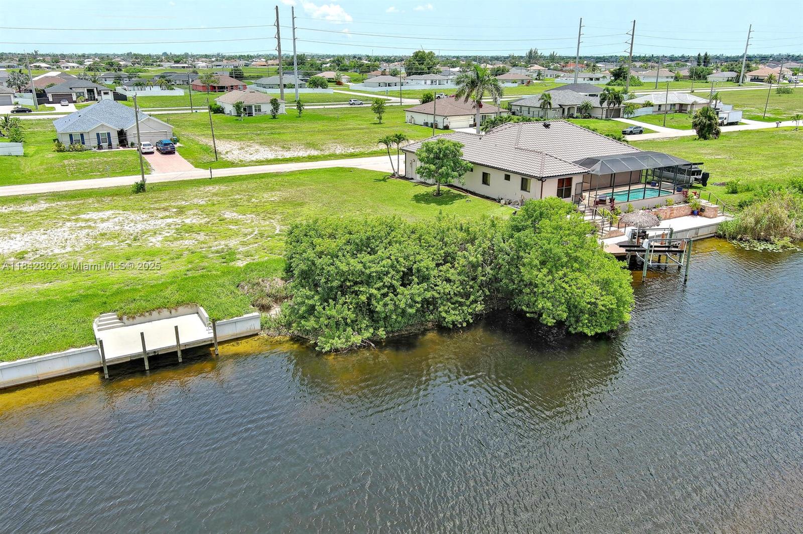 401 NW 24th Ter Cape Coral, FL 33993