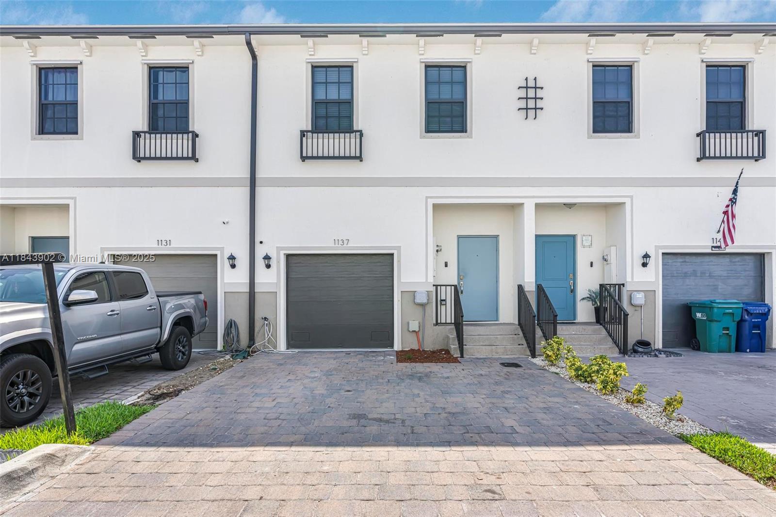 1137 SW 7th Ct