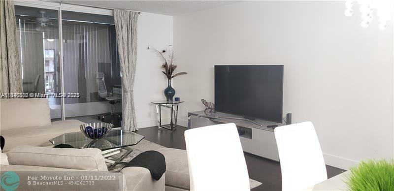 301 NE 14th Ave #202