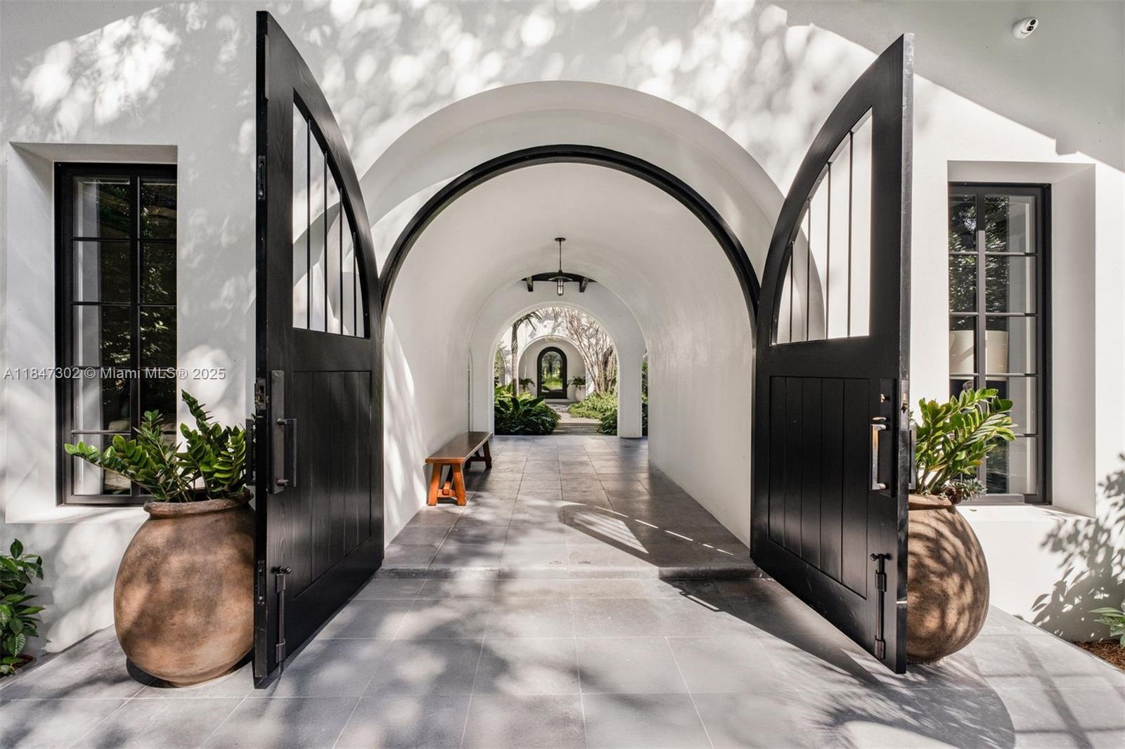 4763 SW 82nd St Miami, FL 33143 4763 SW 82nd St Miami, FL 33143