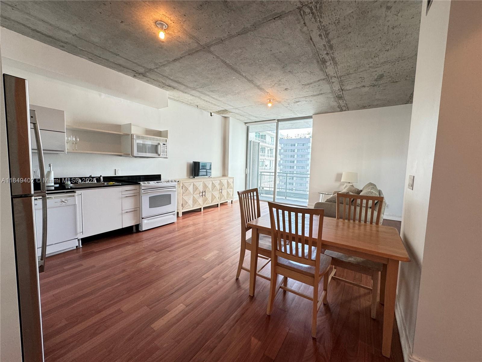 690 SW 1st Ct #2123