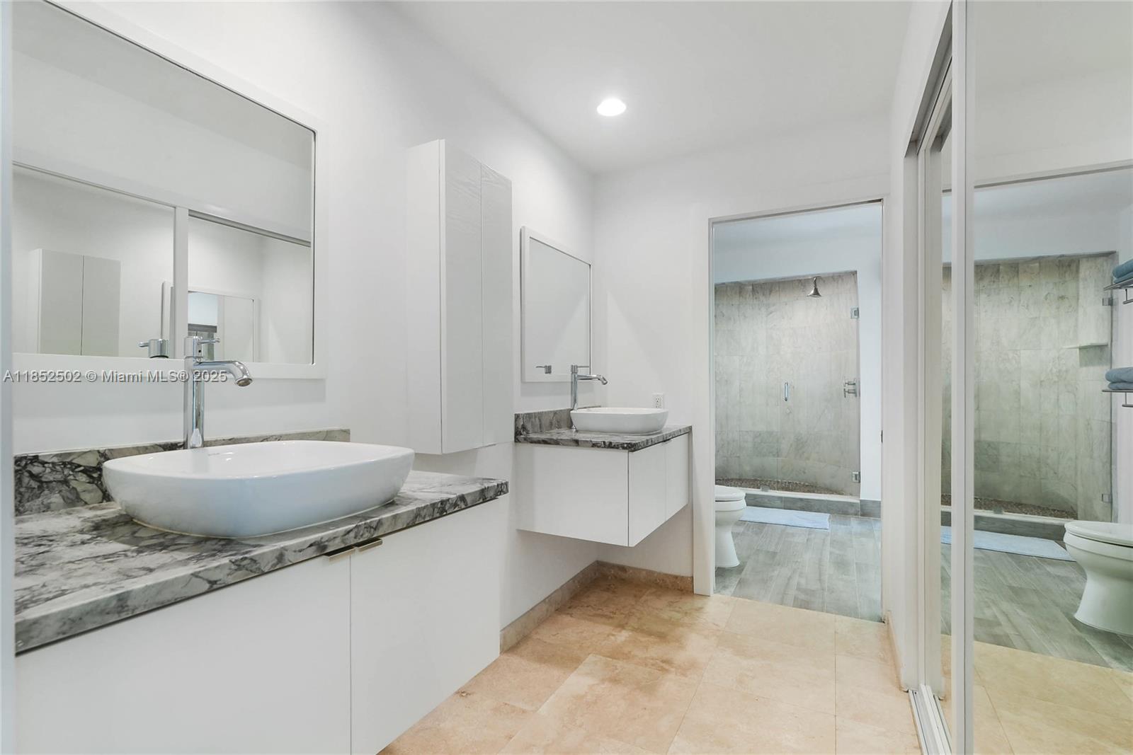 147 Golden Bch Dr Golden Beach, FL 33160