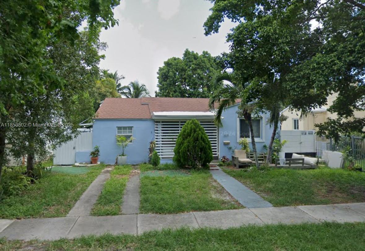3011 NW 1st St