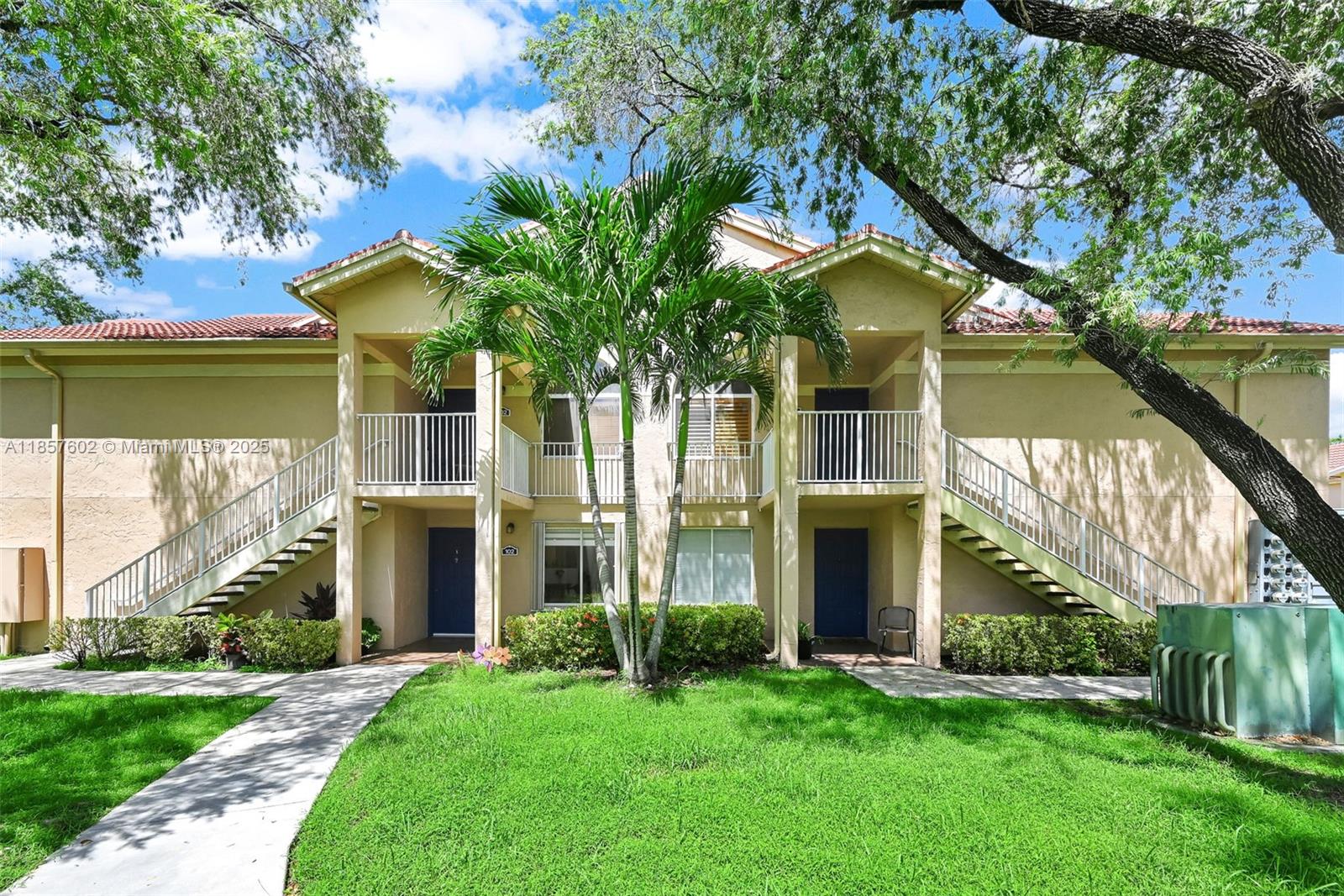 15770 SW 106th Ter #102