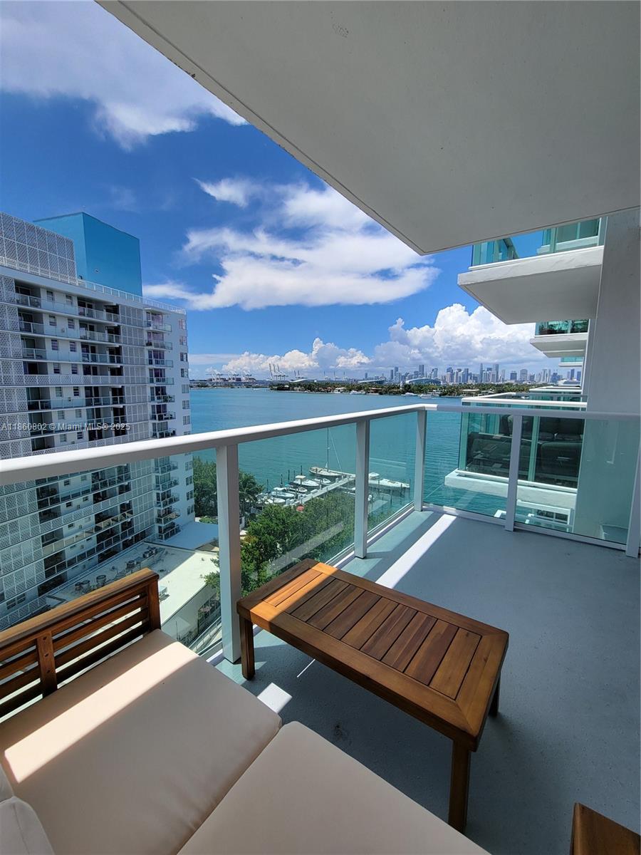 1000 West Ave #1029