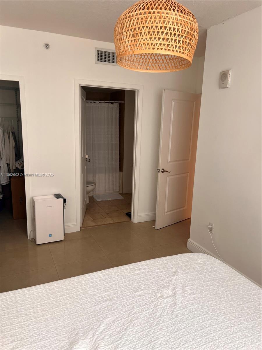 image The Sail Condo11