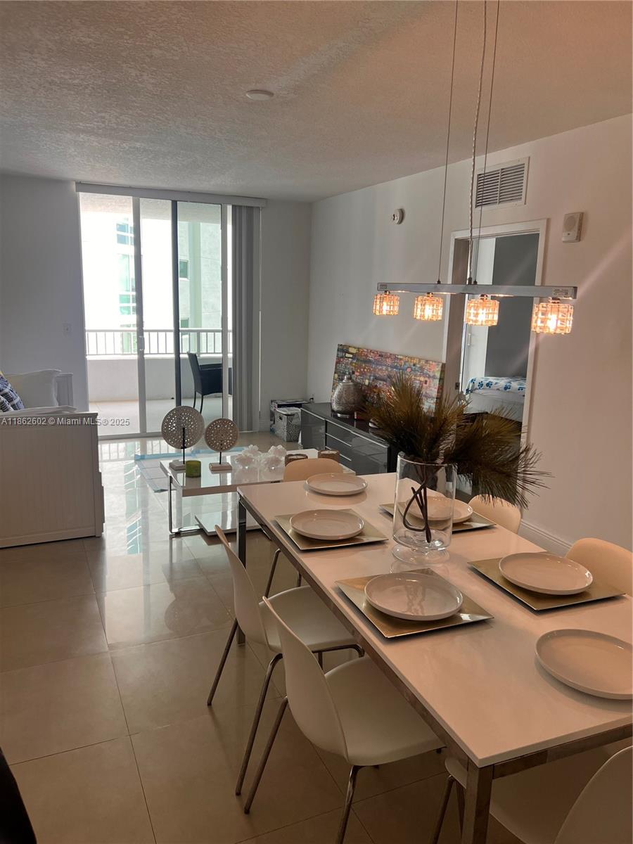 image The Sail Condo1