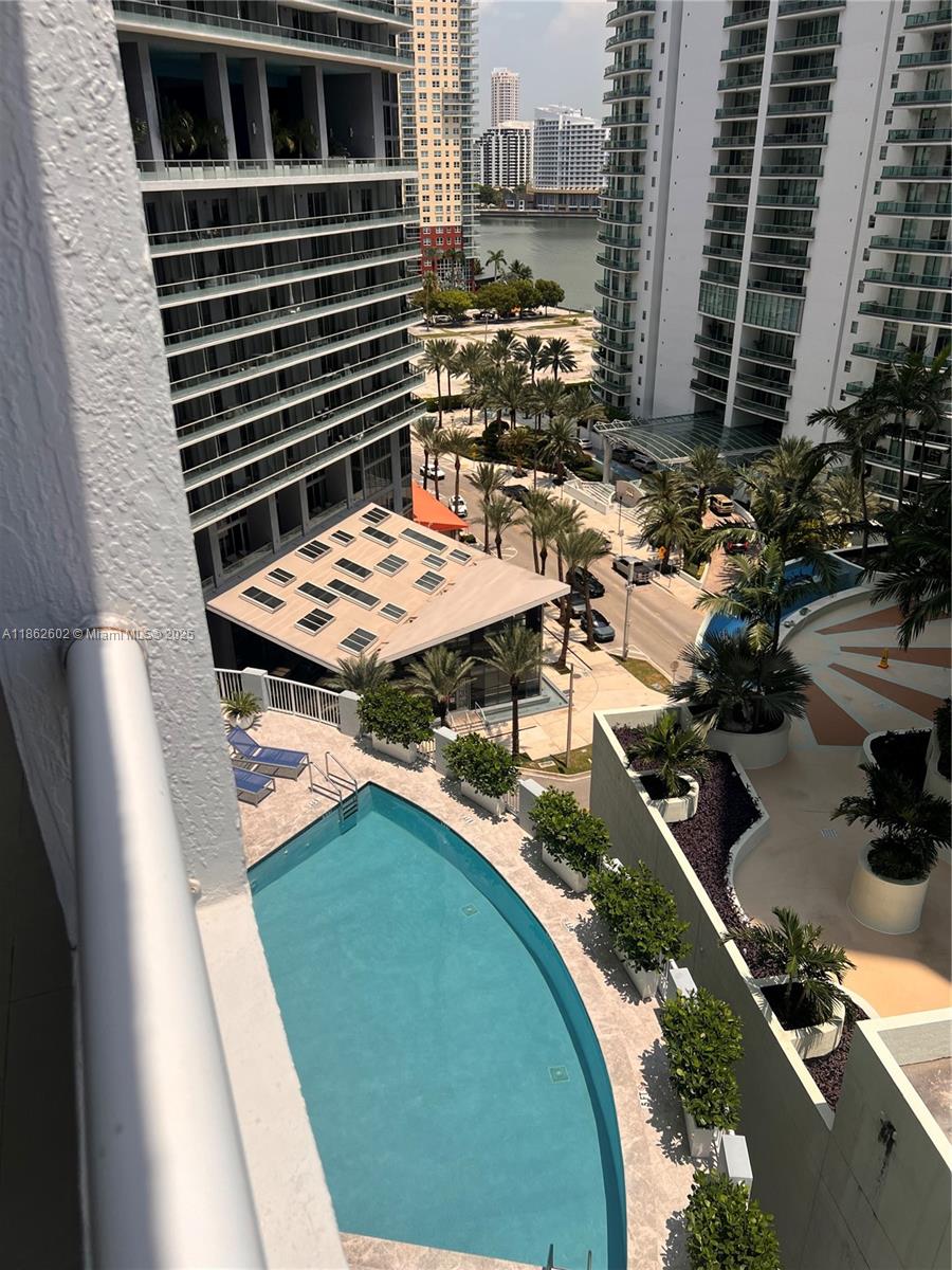 image The Sail Condo31