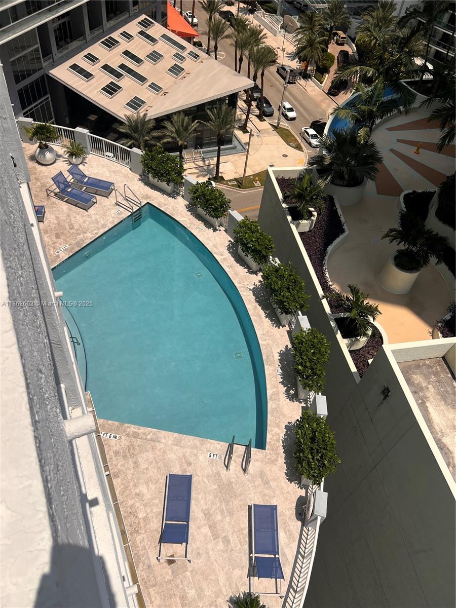 image The Sail Condo32