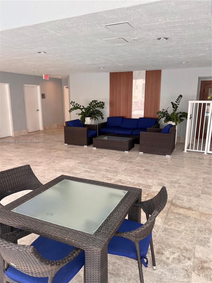 image The Sail Condo38