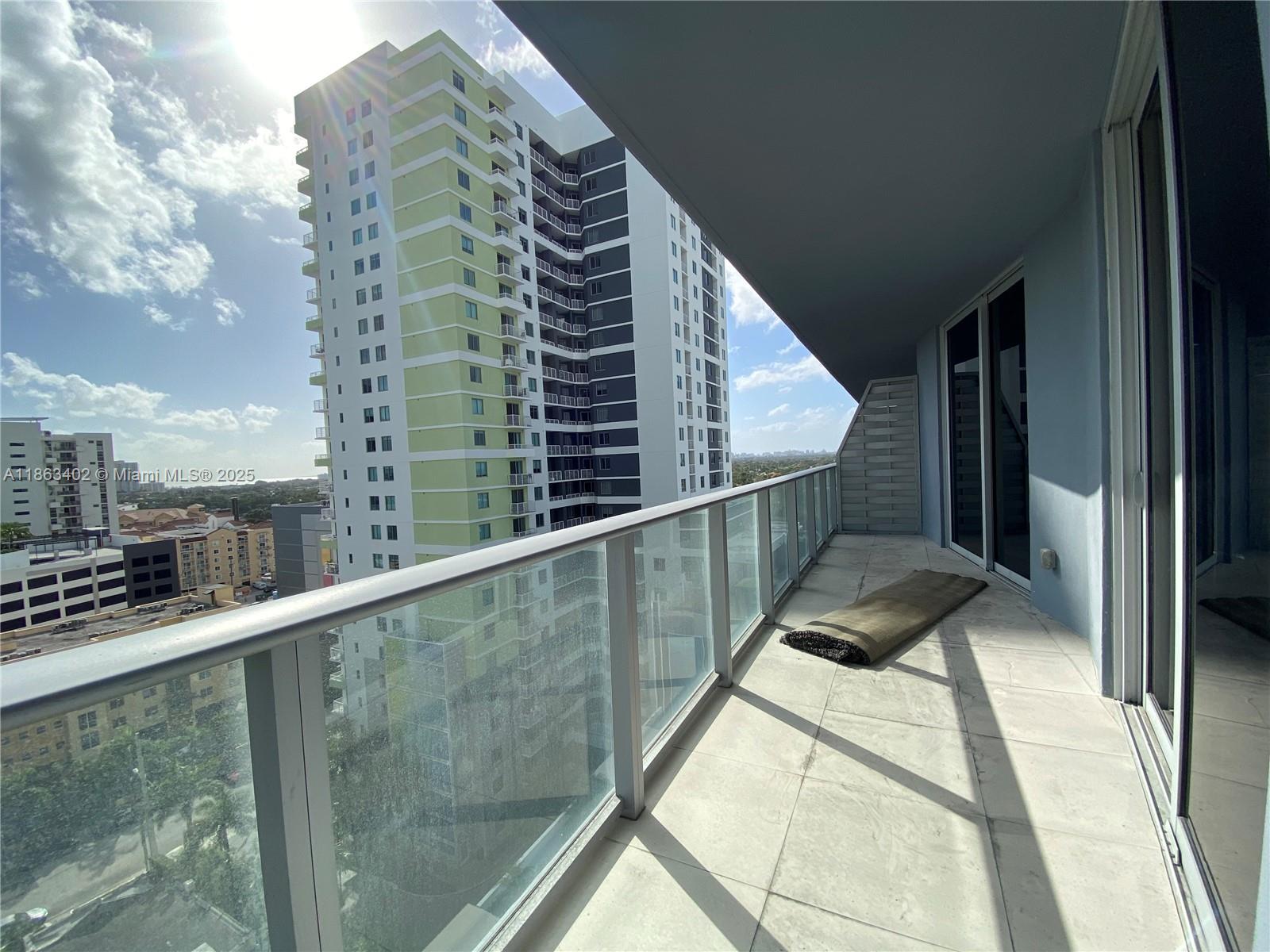 image Brickell Ten2