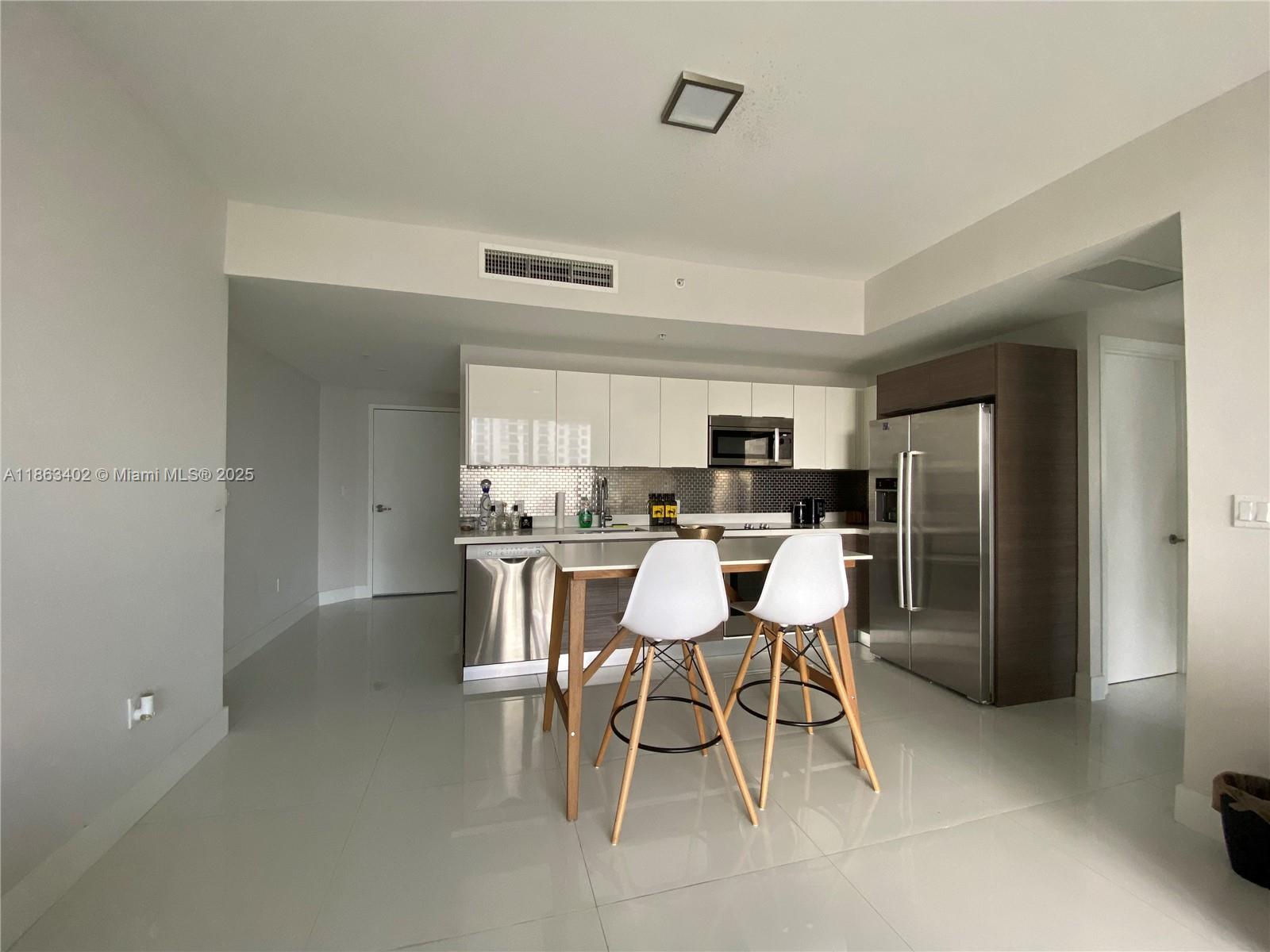 image Brickell Ten7