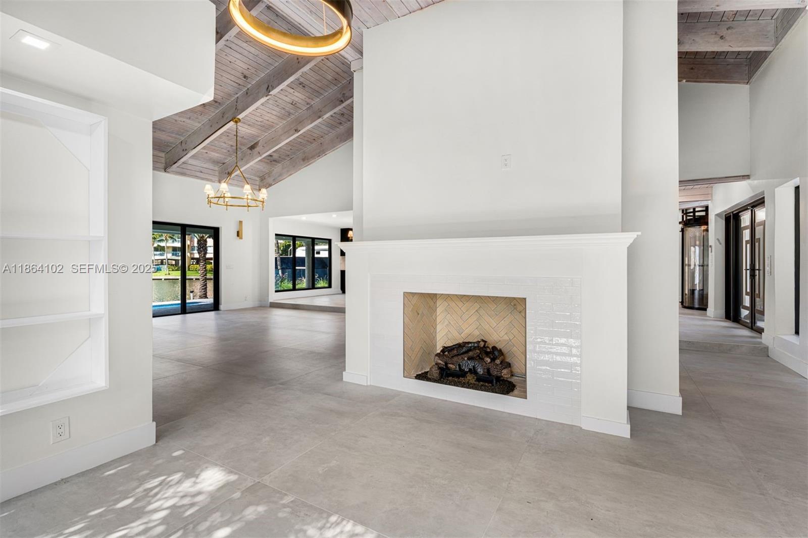 500 Palm Dr Hallandale Beach, FL 33009