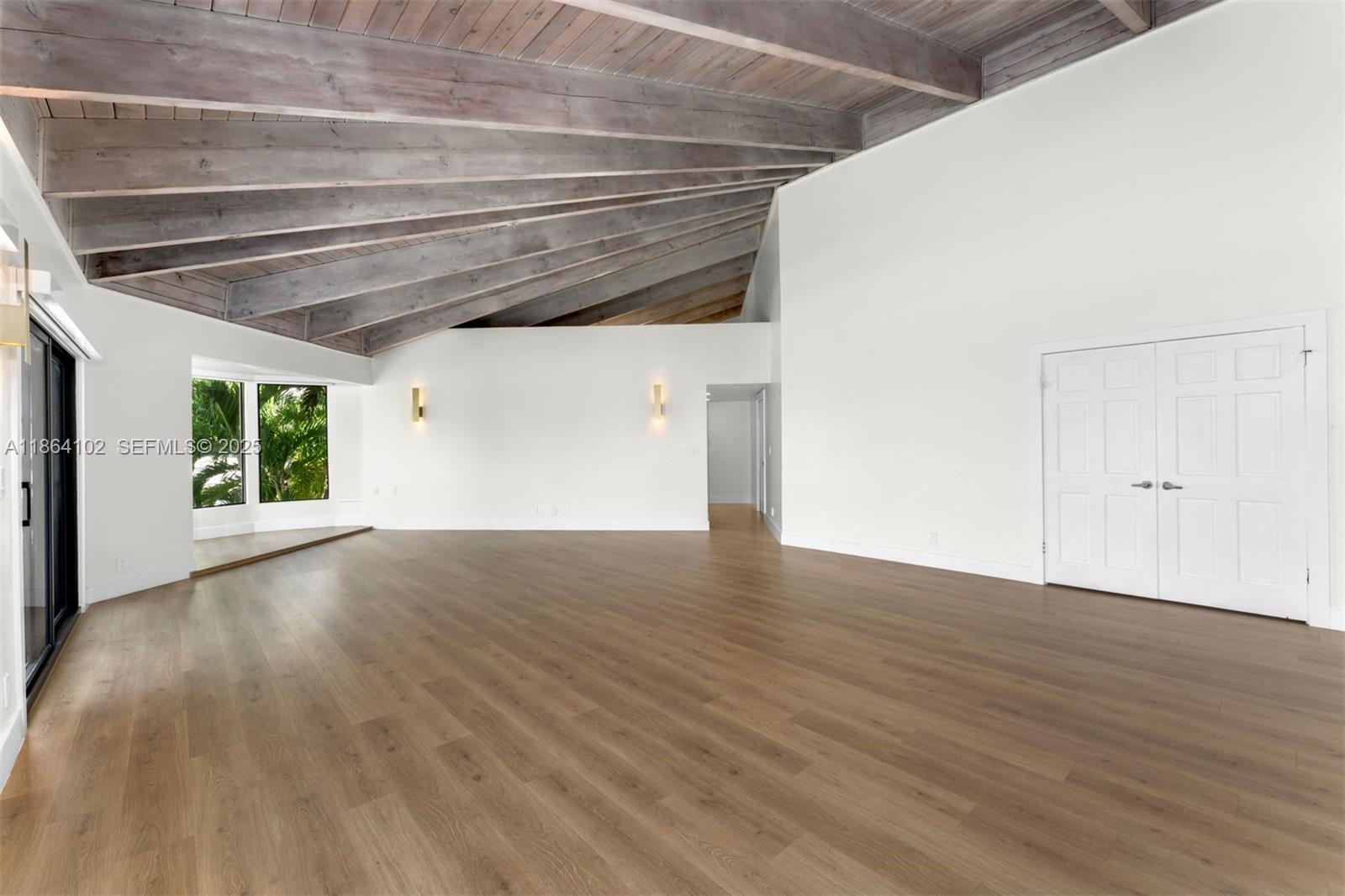 500 Palm Dr Hallandale Beach, FL 33009