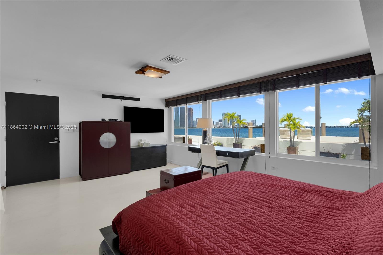 1111 N Venetian Dr Miami, FL 33139 1111 N Venetian Dr Miami, FL 33139