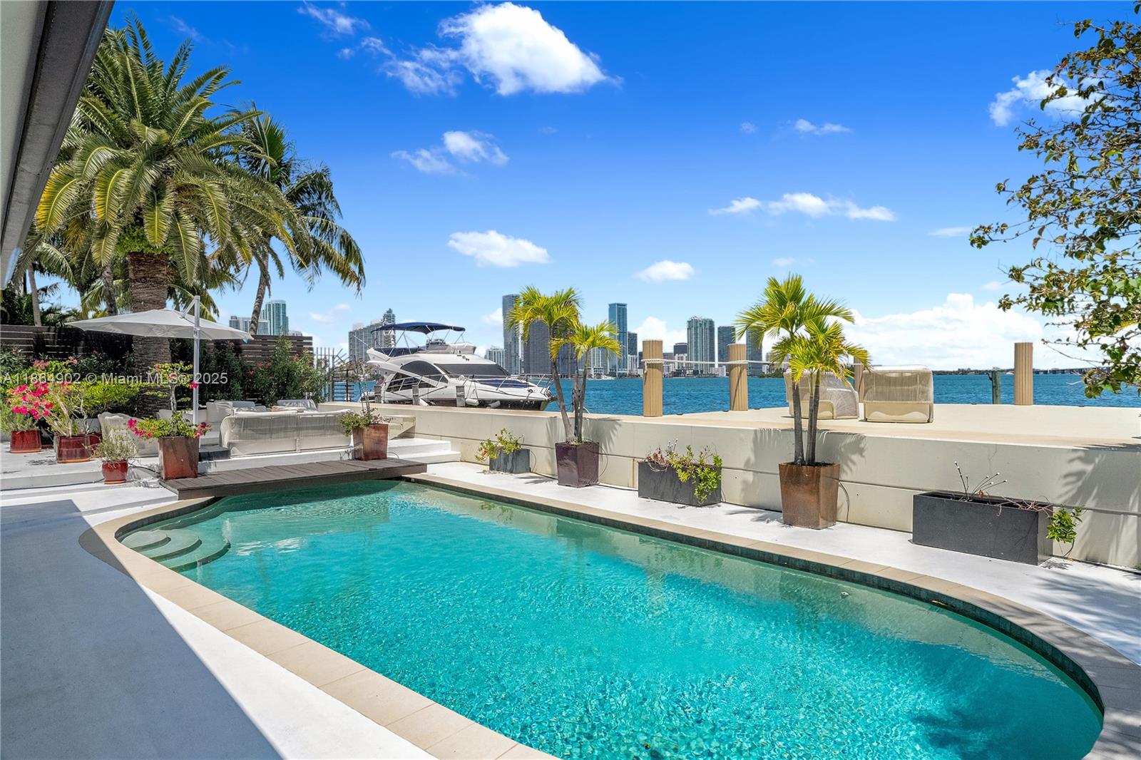 1111 N Venetian Dr Miami, FL 33139 1111 N Venetian Dr Miami, FL 33139