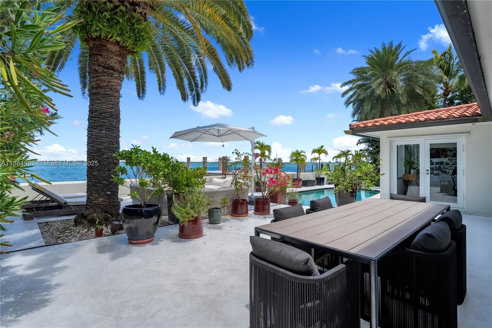 1111 N Venetian Dr Miami, FL 33139 1111 N Venetian Dr Miami, FL 33139