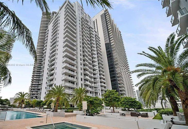 image 1060 Brickell Condo11