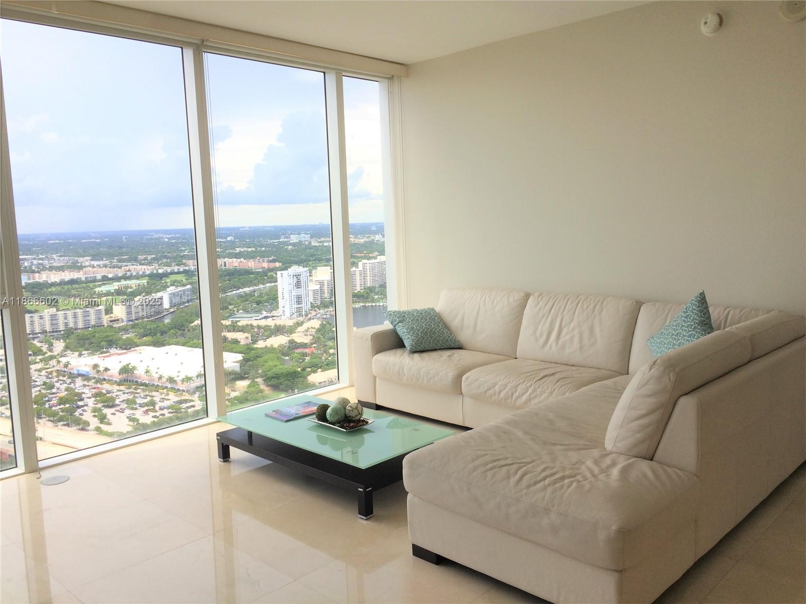 image Beach Club Two Condo1