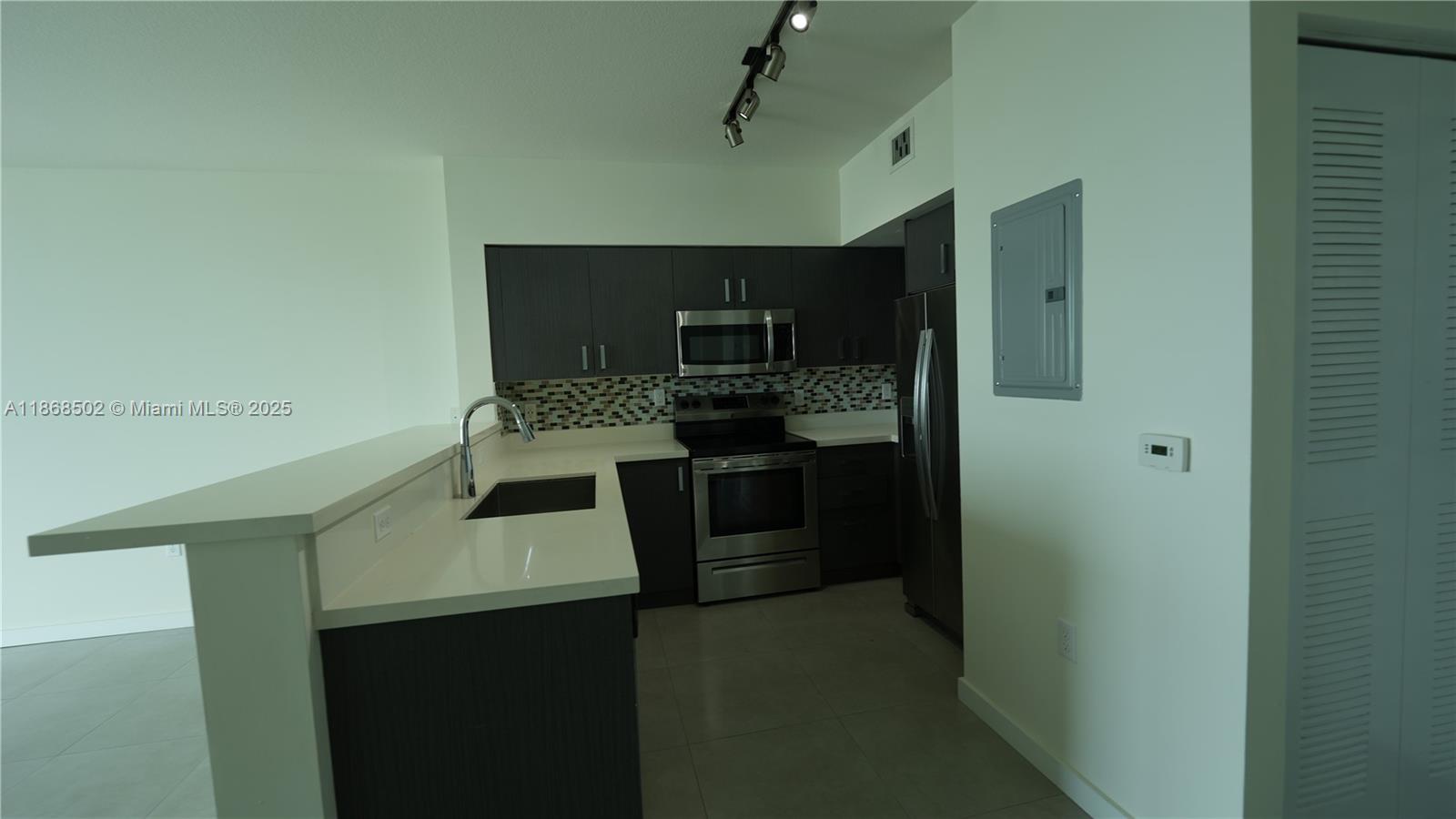 729 NW 2nd St #407