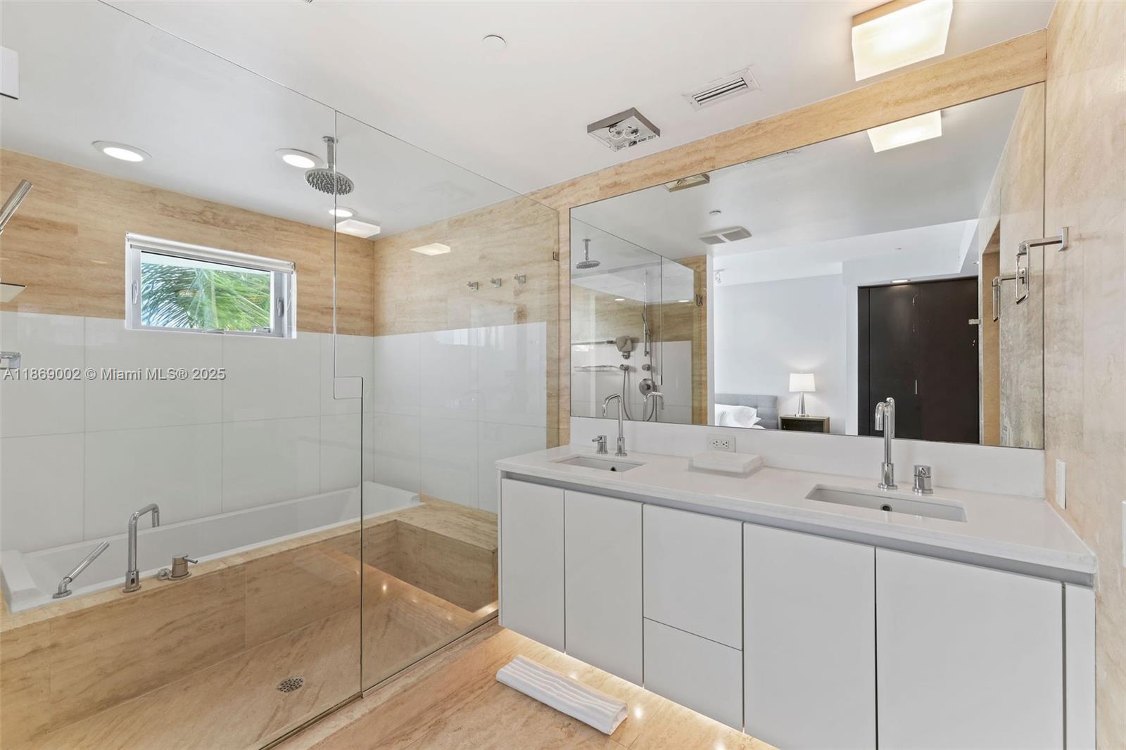 image Capri South Beach21