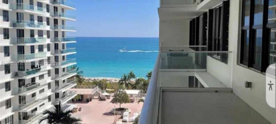image Balmoral Condominium16