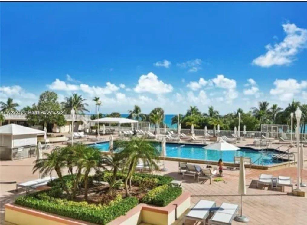 image Balmoral Condominium18