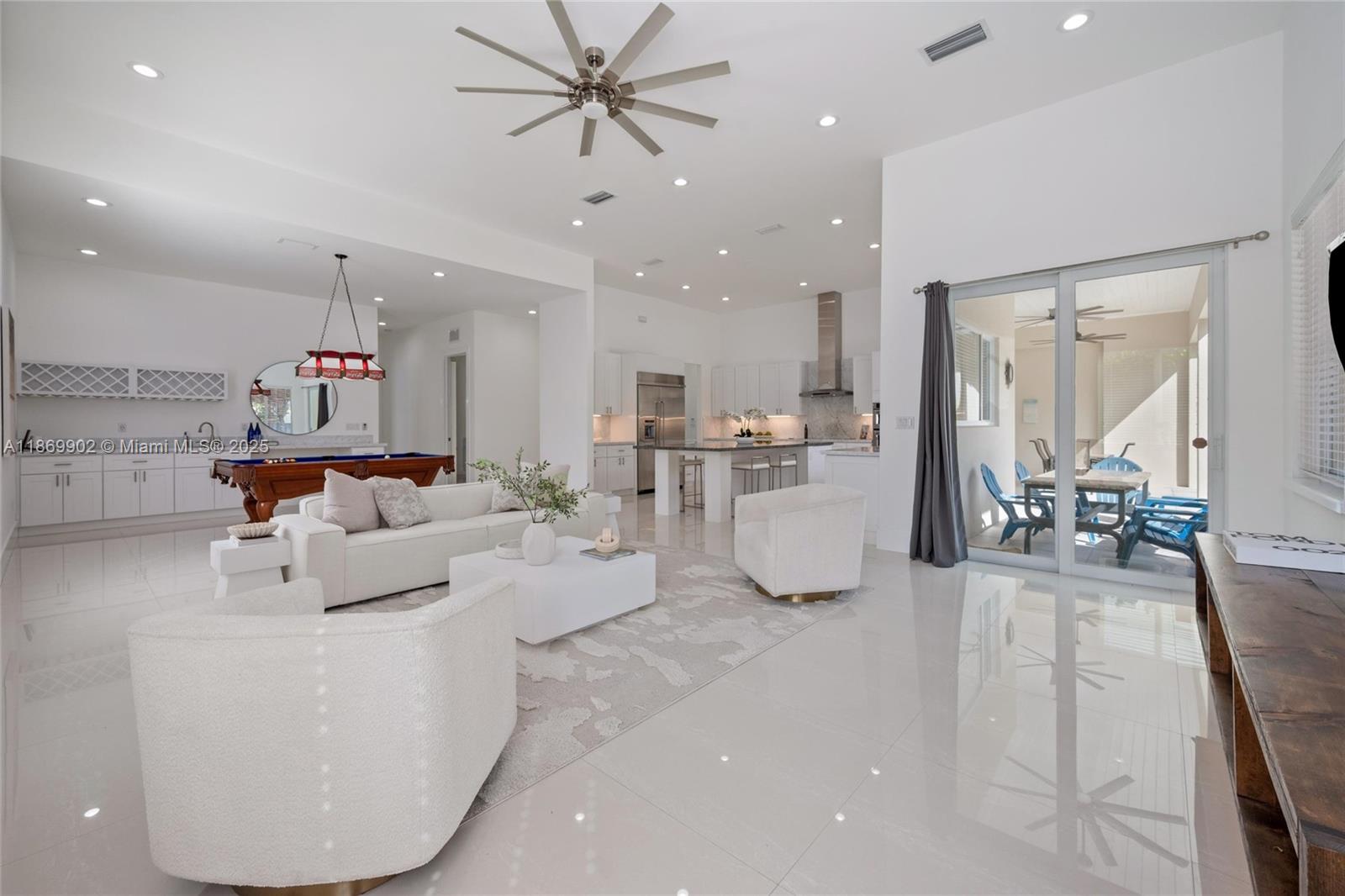 10703 SW 84th Ave Miami, FL 33156