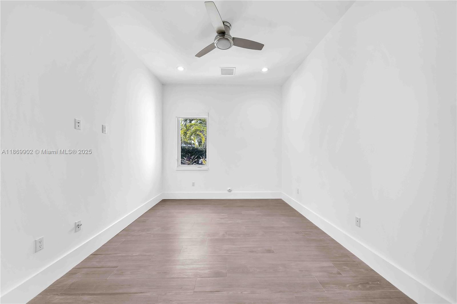 10703 SW 84th Ave Miami, FL 33156