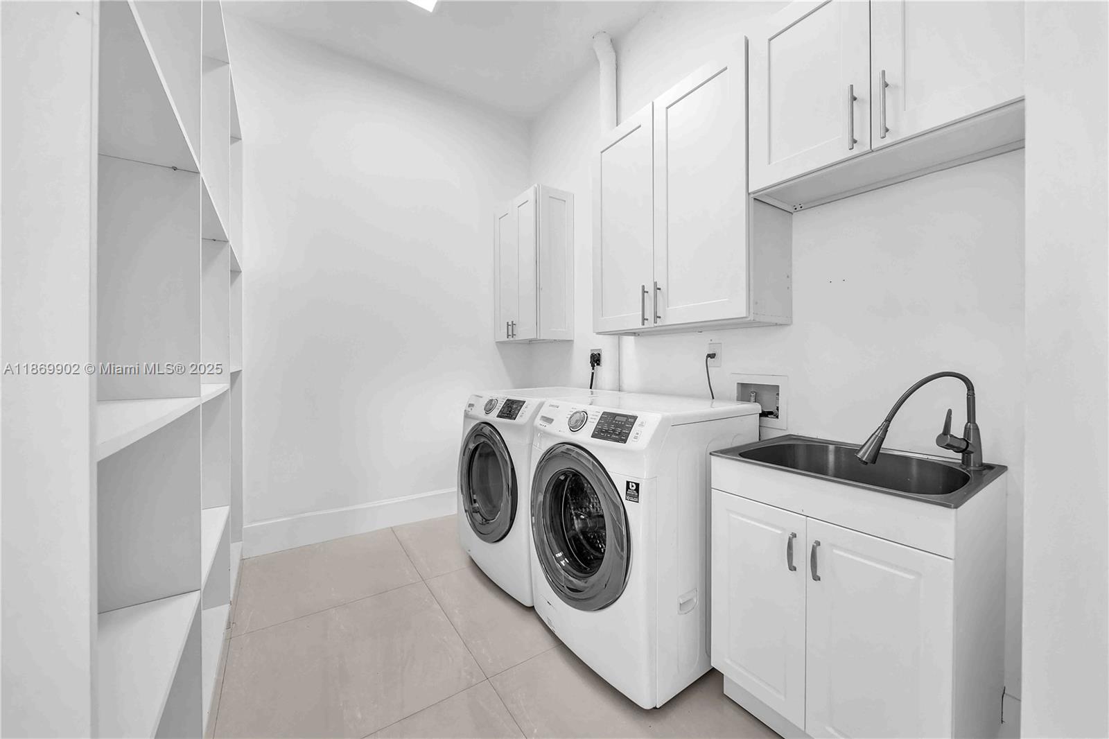 10703 SW 84th Ave Miami, FL 33156