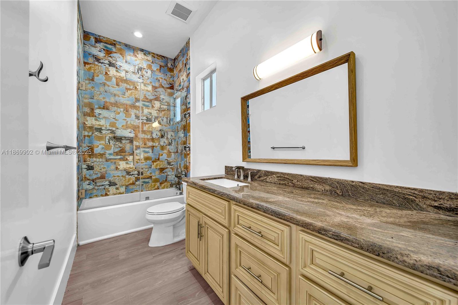 10703 SW 84th Ave Miami, FL 33156