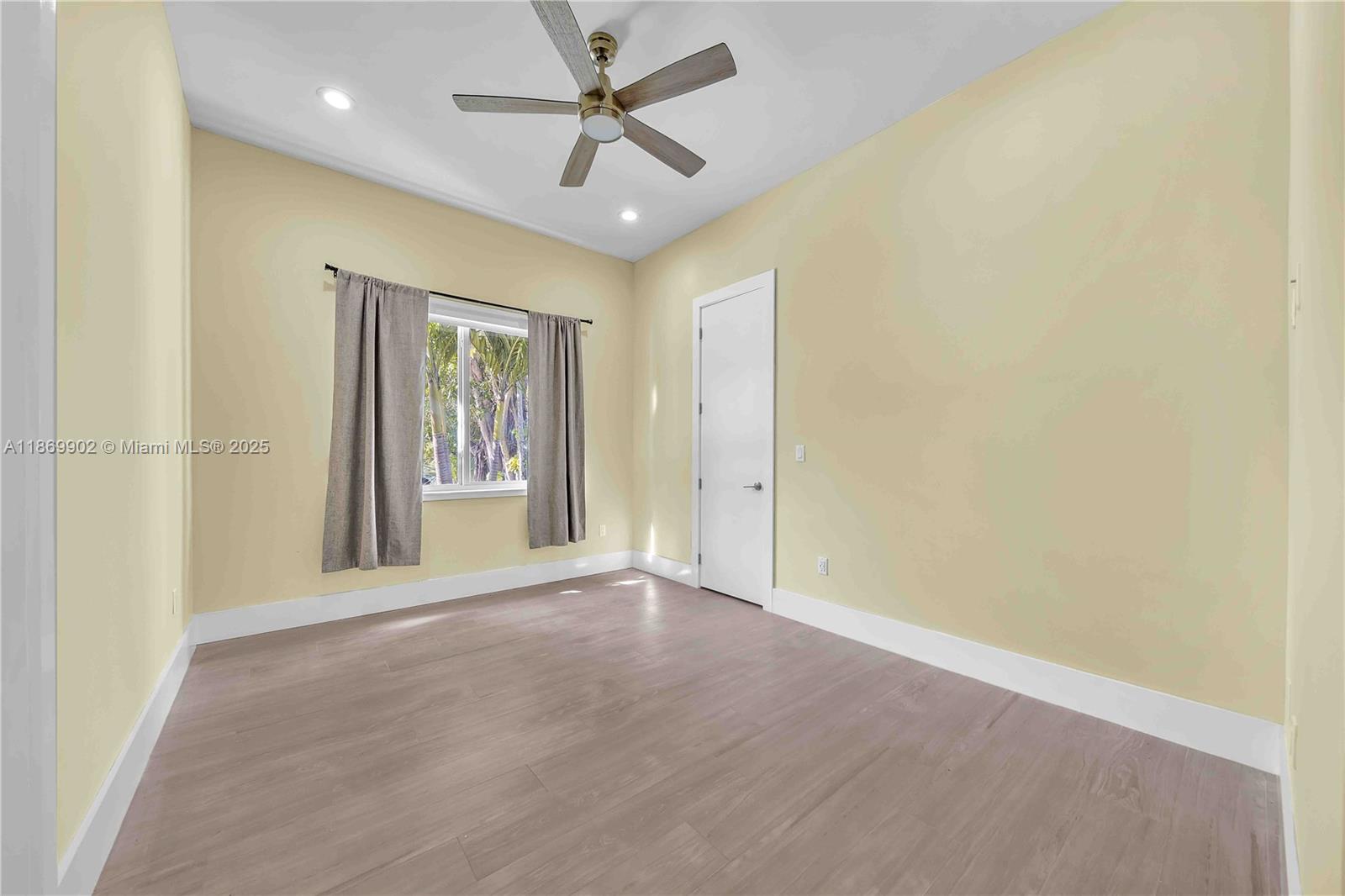 10703 SW 84th Ave Miami, FL 33156