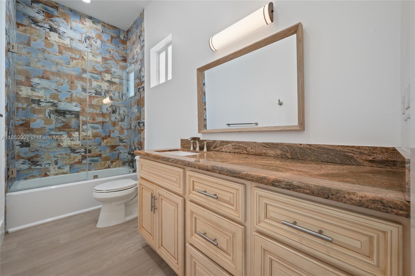 10703 SW 84th Ave Miami, FL 33156