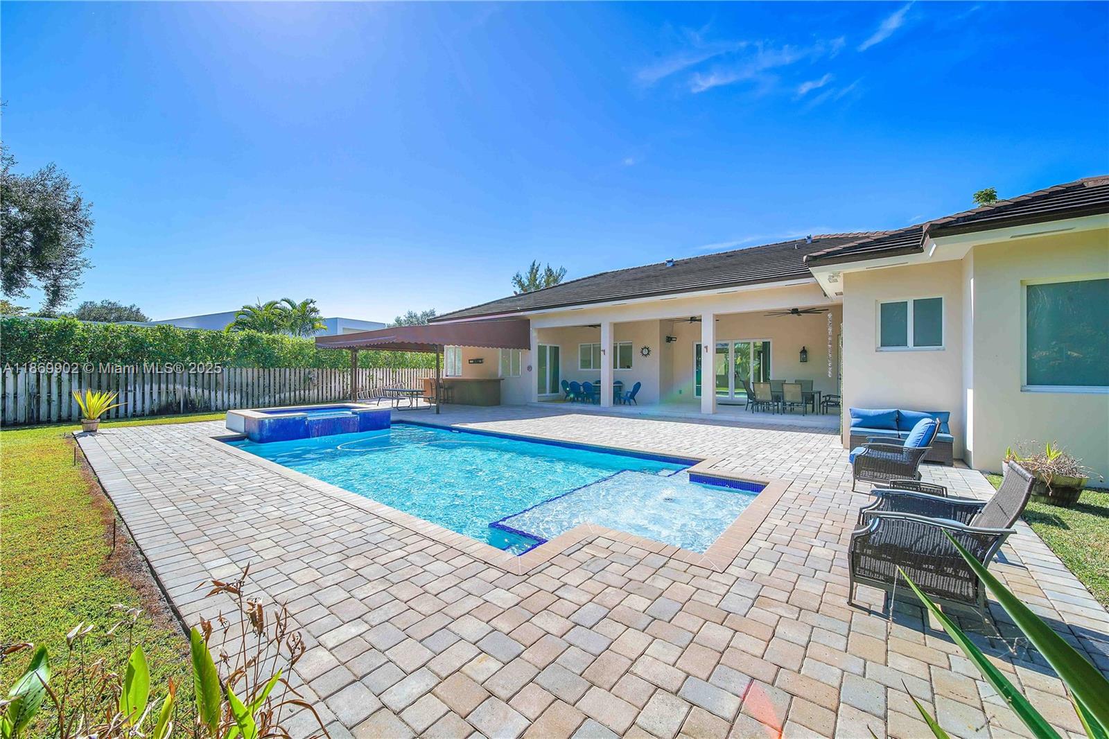 10703 SW 84th Ave Miami, FL 33156