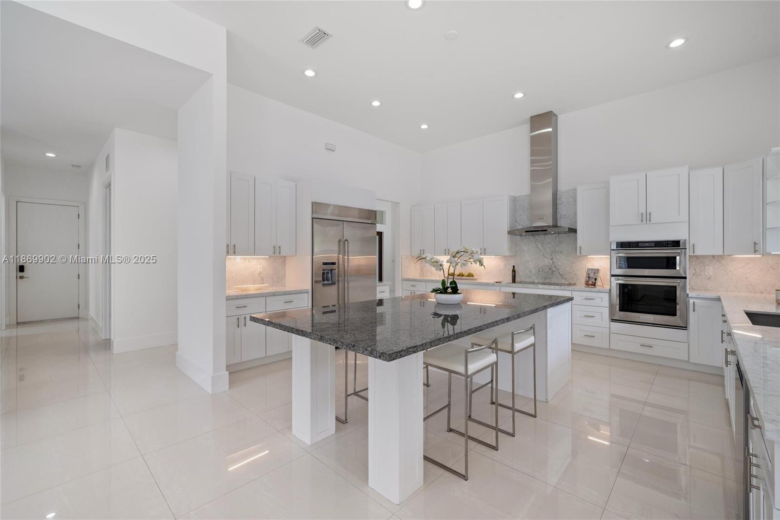 10703 SW 84th Ave Miami, FL 33156