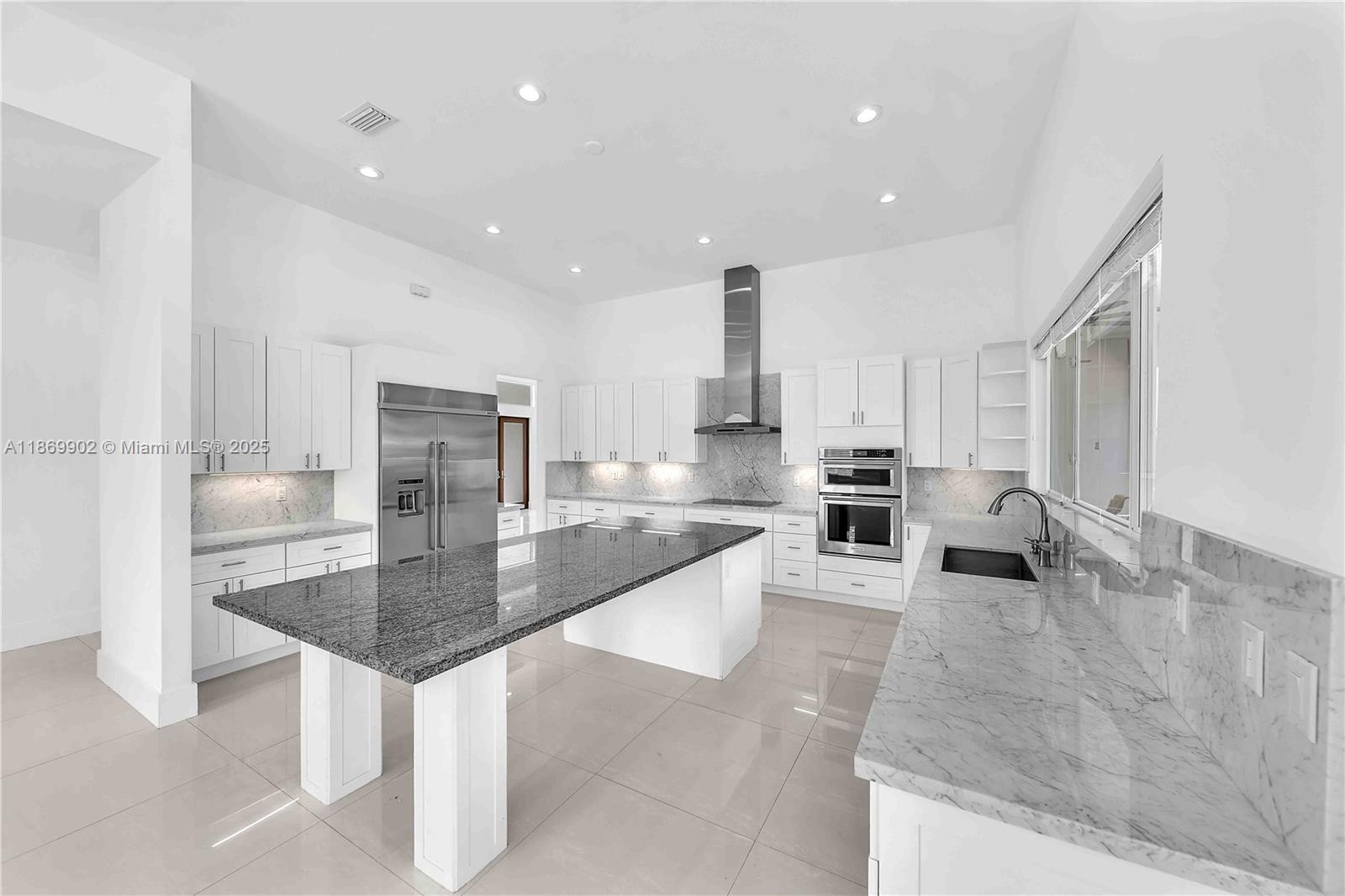 10703 SW 84th Ave Miami, FL 33156