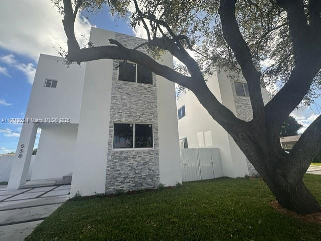 538 NW 17th Ave