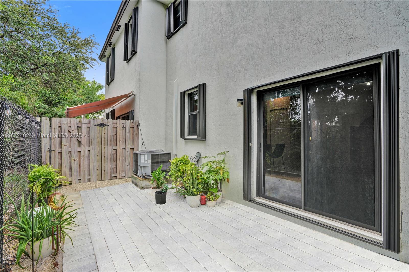 136 SW 185th Way Pembroke Pines, FL 33029