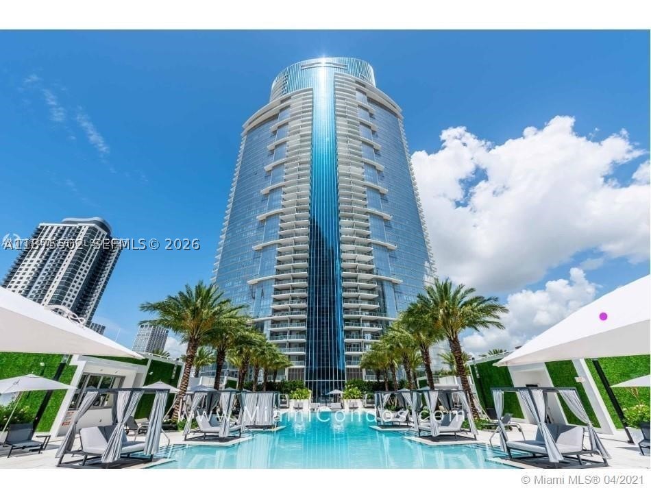 image Paramount Miami Worldcenter1