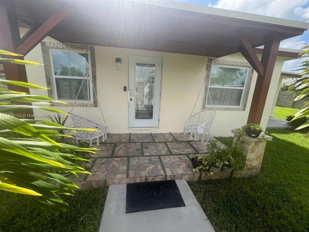 1129 NW 5th Ave